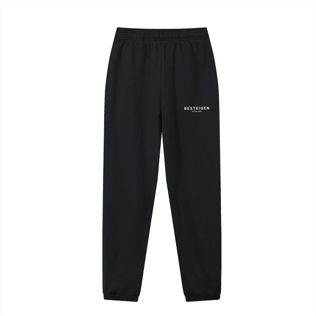 THE JOGGED SWEATPANTS