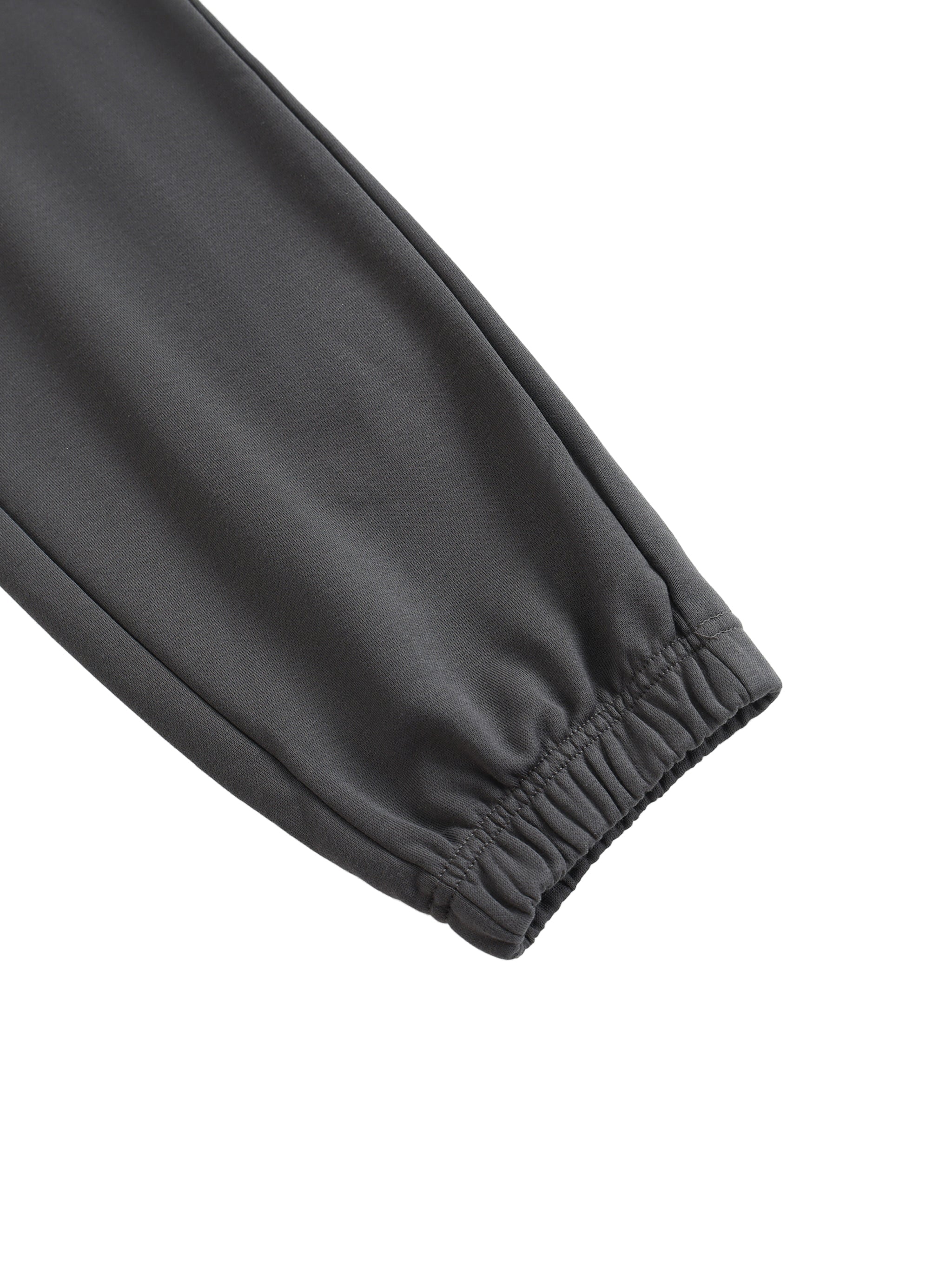 THE JOGGED SWEATPANTS